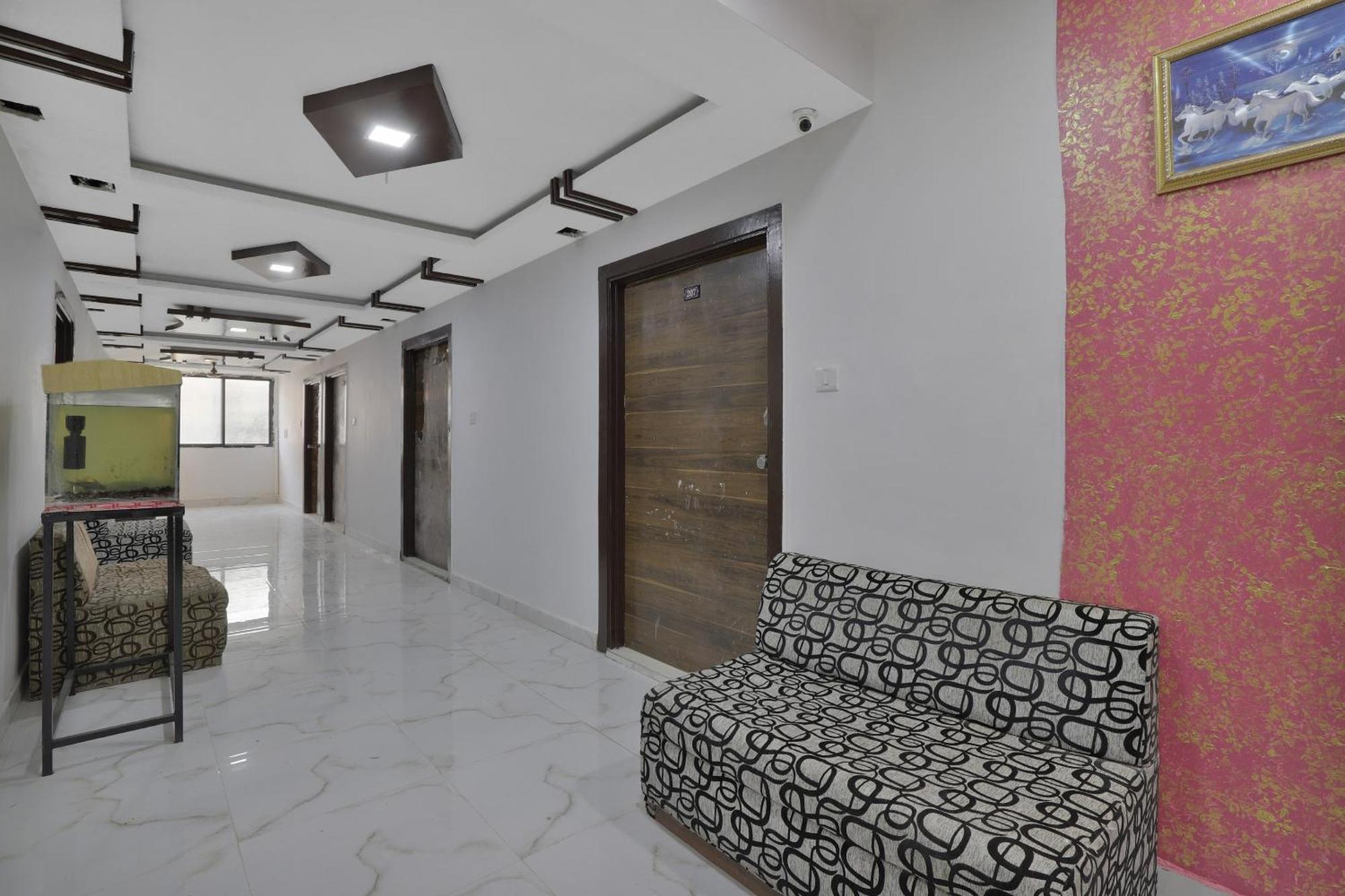 Hotel O Rudra Palace Ahmadabad Zewnętrze zdjęcie