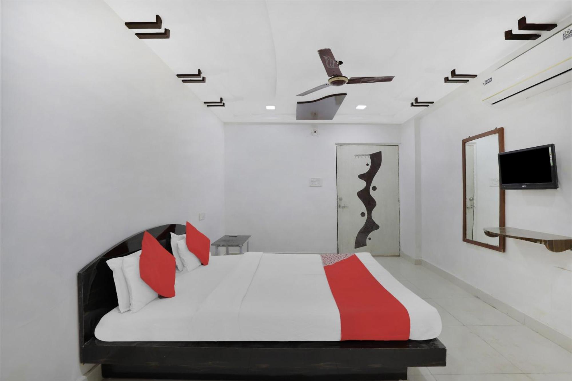 Hotel O Rudra Palace Ahmadabad Zewnętrze zdjęcie
