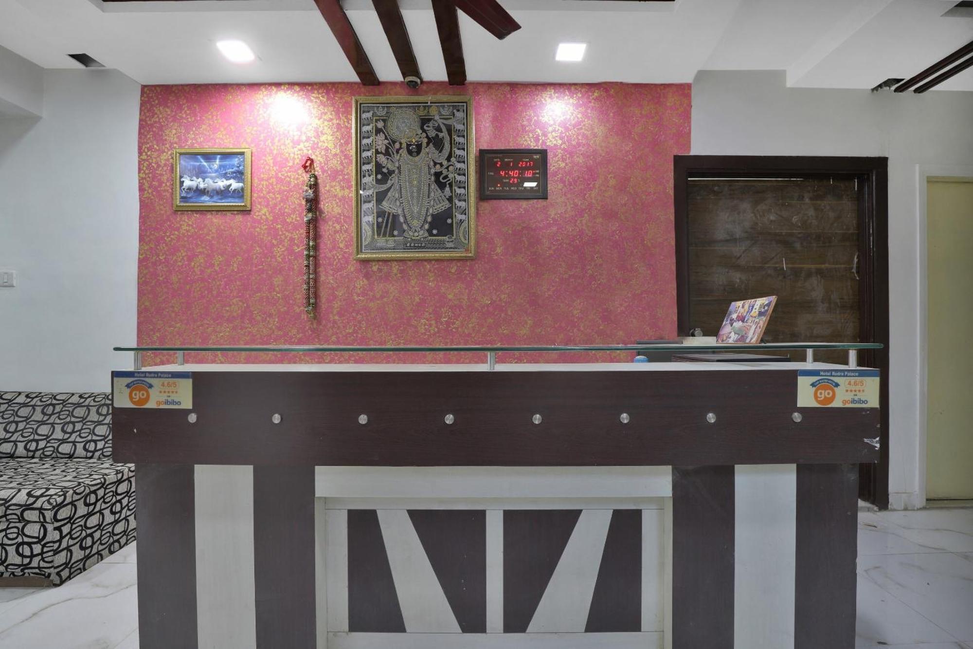 Hotel O Rudra Palace Ahmadabad Zewnętrze zdjęcie