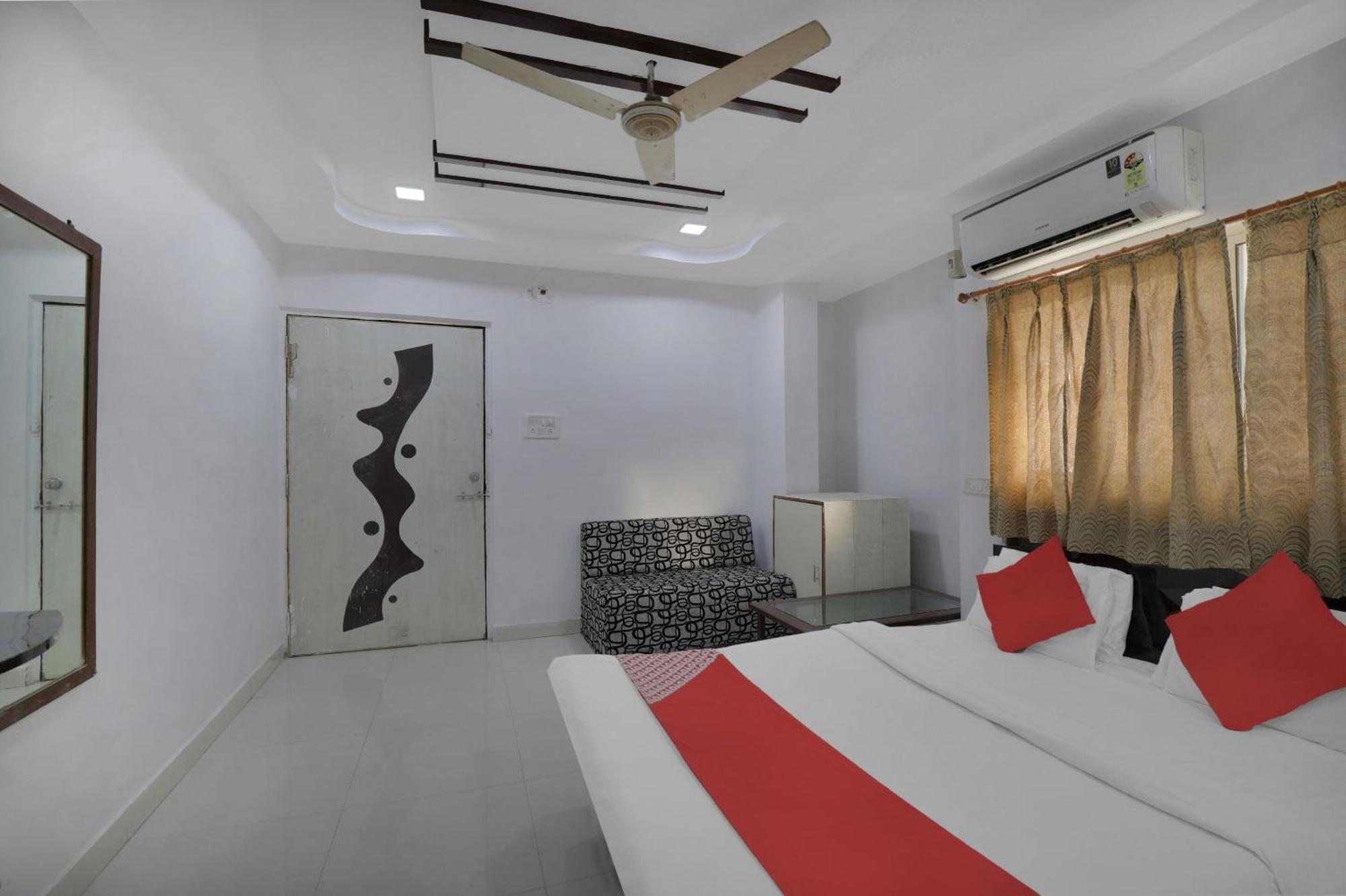 Hotel O Rudra Palace Ahmadabad Zewnętrze zdjęcie