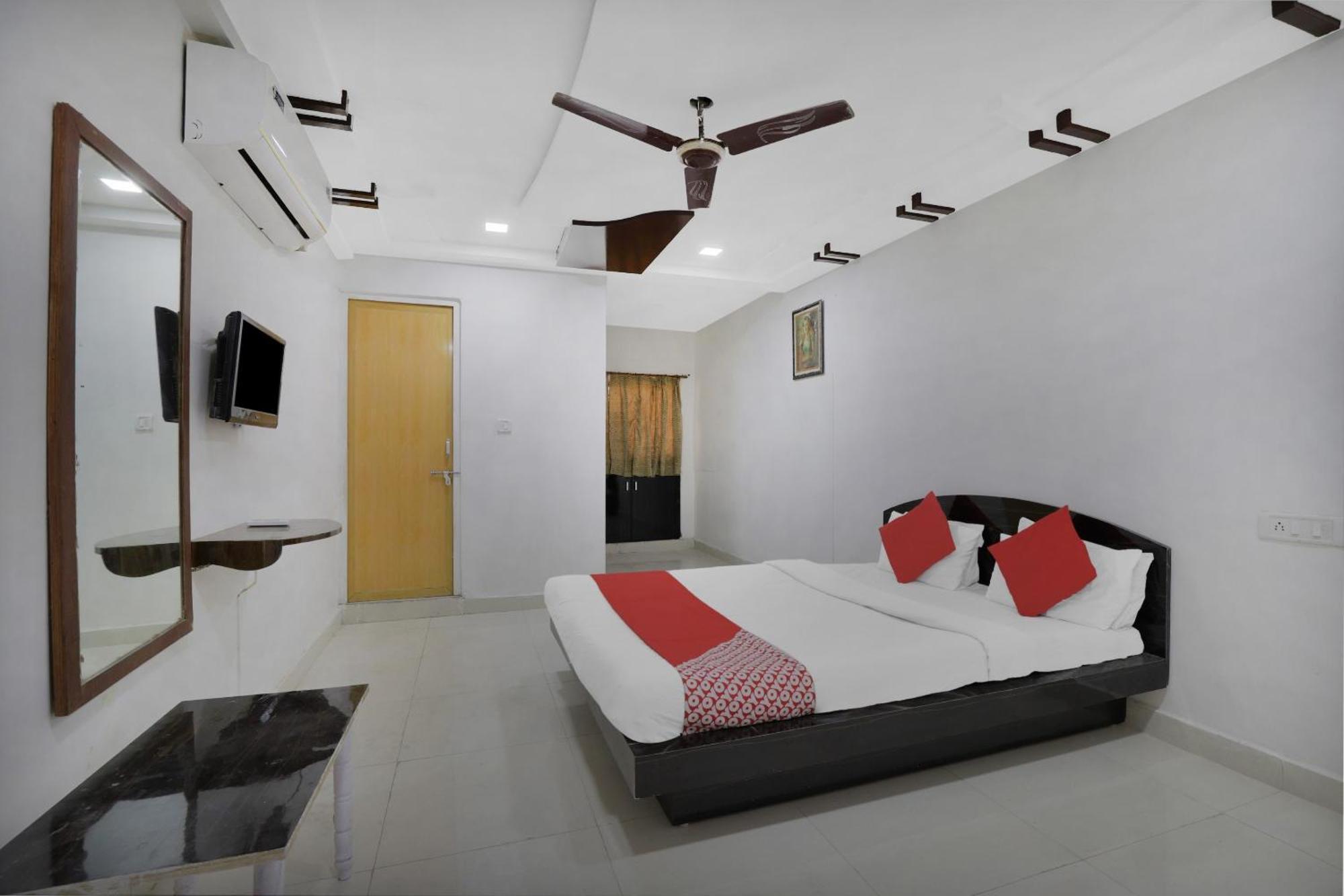 Hotel O Rudra Palace Ahmadabad Zewnętrze zdjęcie